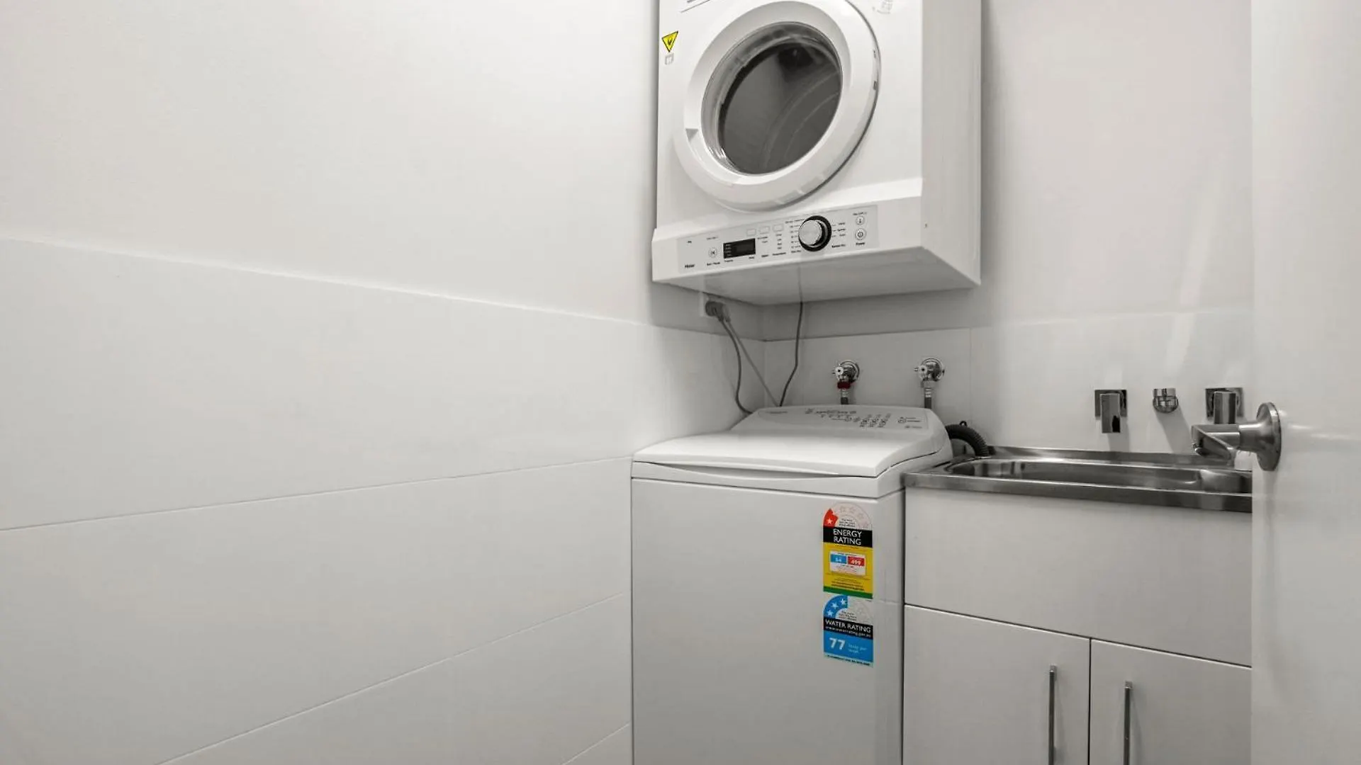 Monterey Lodge Unit 17, 27 Warne Tce Kings Beach Caloundra