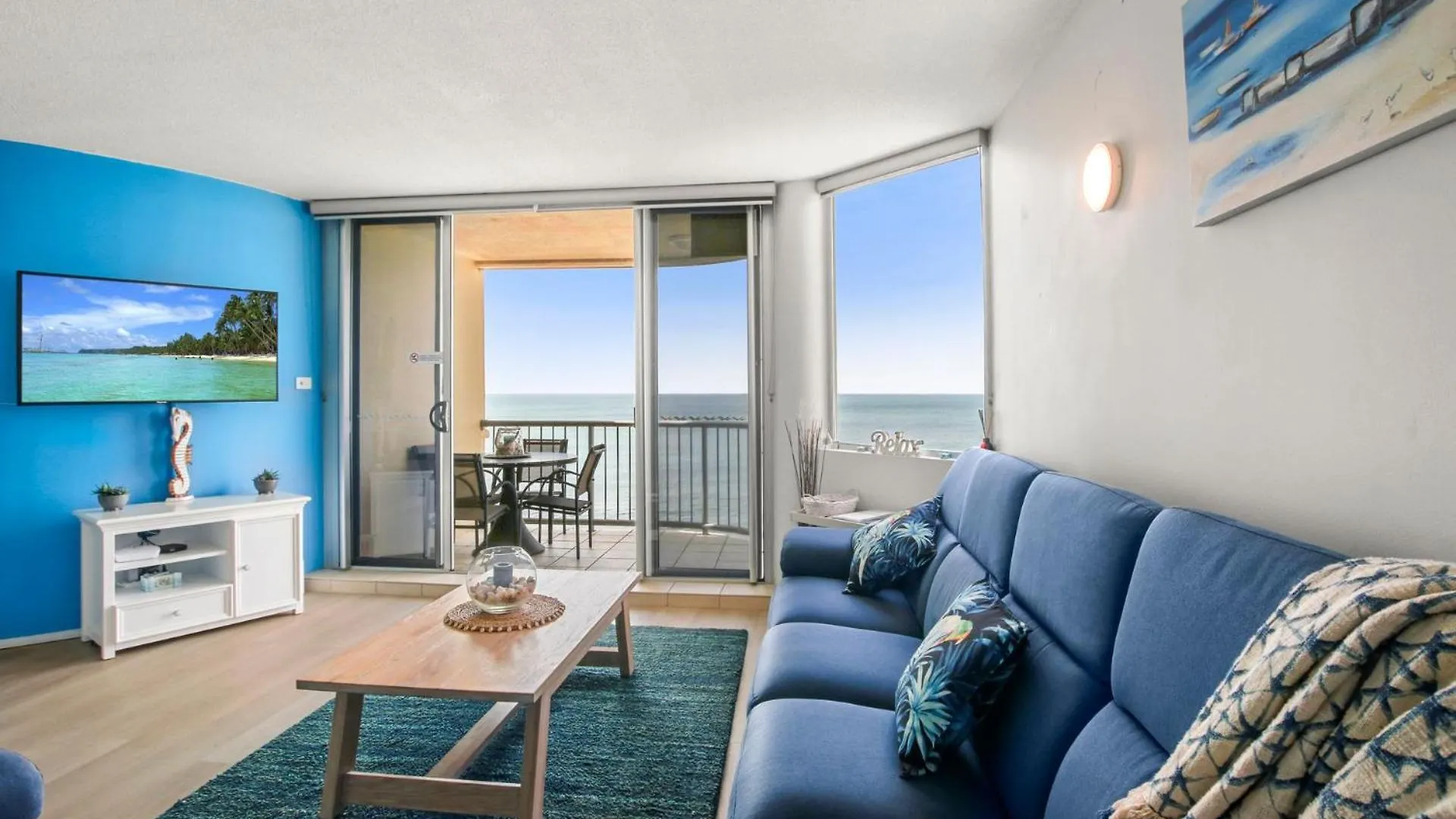 Monterey Lodge Unit 17, 27 Warne Tce Kings Beach contacts